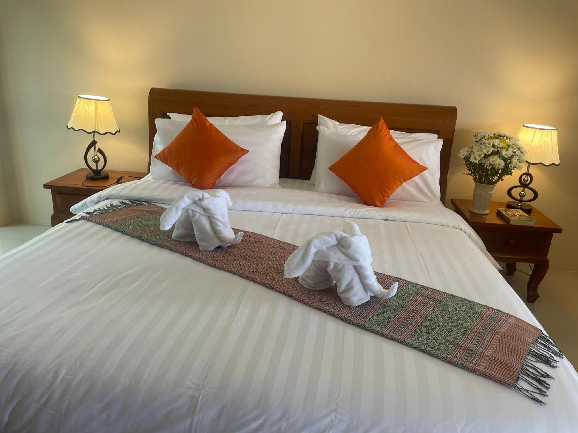 Laph Kham House Aparthotel เชียงใหม่ ภายนอก รูปภาพ