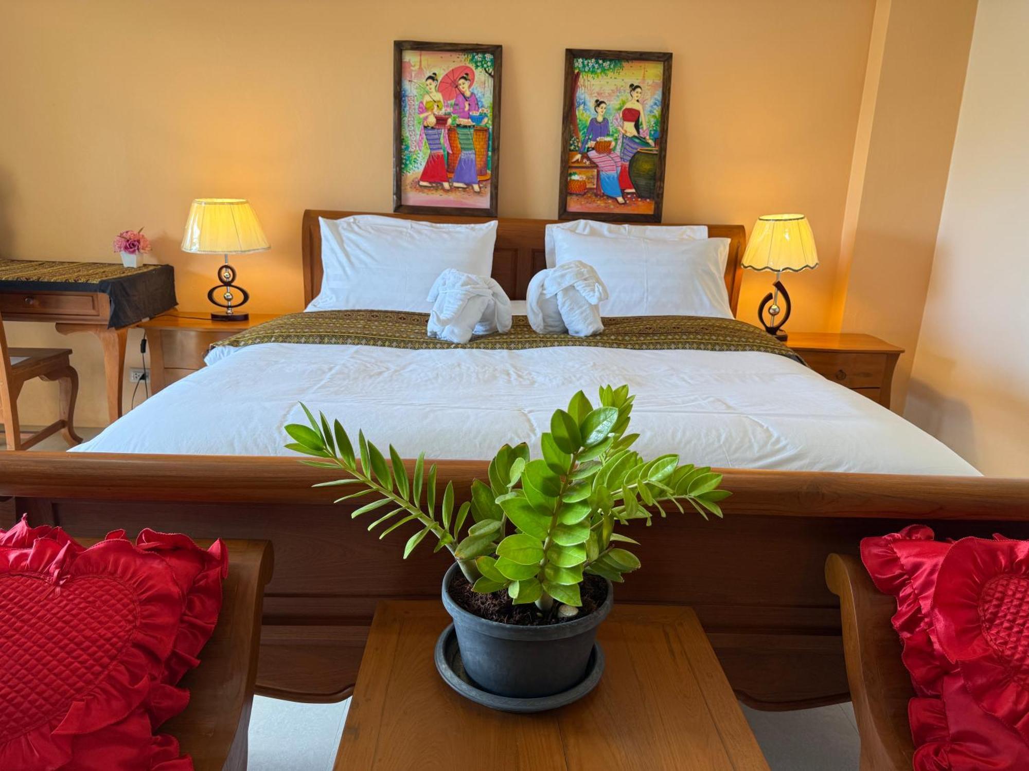 Laph Kham House Aparthotel เชียงใหม่ ภายนอก รูปภาพ